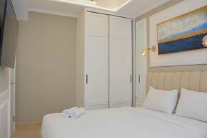 Modern And Comfy 2Br At Menteng Park Apartment