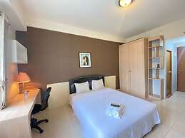 Affordable Studio Room Pool View Pinewood Jatinangor Apartment