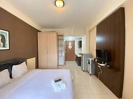 Affordable Studio Room Pool View Pinewood Jatinangor Apartment