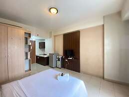 Affordable Studio Room Pool View Pinewood Jatinangor Apartment