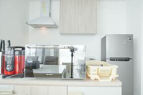 Nice and Elegant 2BR Apartment at Veranda Residence Puri