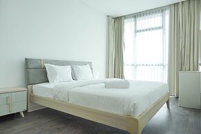 Nice and Elegant 2BR Apartment at Veranda Residence Puri