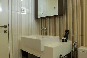 Spacious And Modern 3Br Apartment At Simprug Park Residences