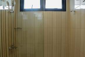 Spacious And Modern 3Br Apartment At Simprug Park Residences