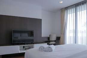 Spacious And Modern 3Br Apartment At Simprug Park Residences