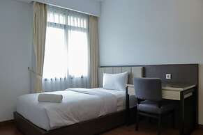 Spacious And Modern 3Br Apartment At Simprug Park Residences