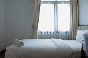 Spacious And Modern 3Br Apartment At Simprug Park Residences