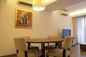 Elegant And Spacious 2Br At Apartment Simprug Park Residences