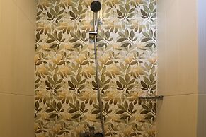 Elegant And Spacious 2Br At Apartment Simprug Park Residences