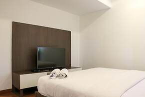 Elegant And Spacious 2Br At Apartment Simprug Park Residences