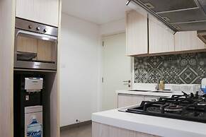 Elegant And Spacious 2Br At Apartment Simprug Park Residences