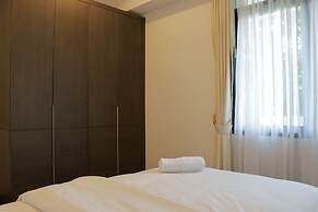 Elegant And Spacious 2Br At Apartment Simprug Park Residences