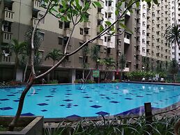 Spacious 2Br At Gateway Ahmad Yani Apartment