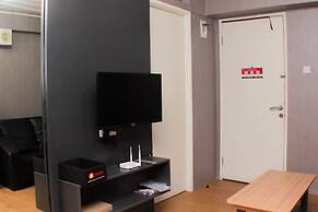 Comfort And Restful 2Br At Bassura City Apartment