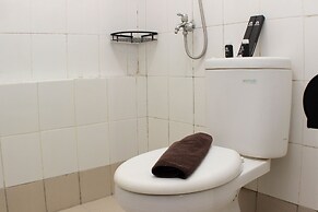 Comfort And Restful 2Br At Bassura City Apartment