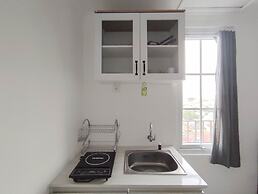 Good Deal 1Br At Paltrow City Apartment