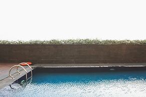 Tranquil Living Studio At Belmont Residence Puri Apartment