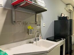 Tranquil Living Studio At Belmont Residence Puri Apartment