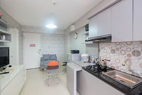 Strategic And Restful 2Br At Bassura City Apartment