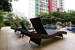 Modern And Comfy 1Br Apartment At Woodland Park Residence