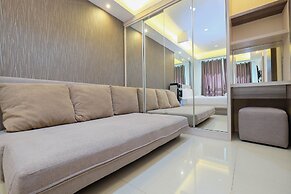 Modern And Comfy 1Br Apartment At Woodland Park Residence