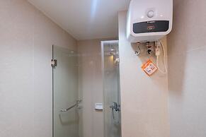 Modern And Comfy 1Br Apartment At Woodland Park Residence