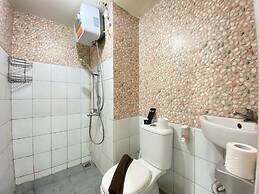 Cozy Furnished 2Br Apartment At Grand Asia Afrika