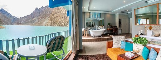 Luxus Hunza Attabad Lake Resort