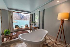 Luxus Hunza Attabad Lake Resort