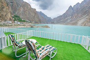 Luxus Hunza Attabad Lake Resort