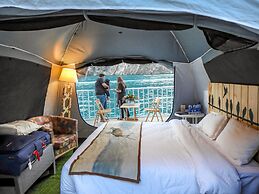 Luxus Hunza Attabad Lake Resort