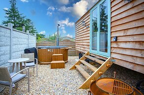 Willow - 1 Bedroom - Amroth