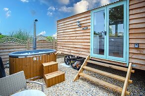 Willow - 1 Bedroom - Amroth