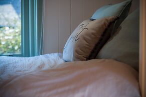 Willow - 1 Bedroom - Amroth