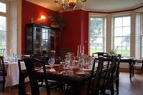 Red Lodge Country House