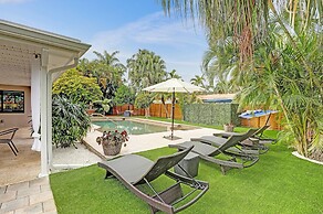 Trendy Renovated 4 BR  Home with POOL