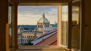 LUMA TERRA PRAGUE