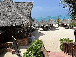 Mano Kendwa Beach