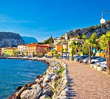 Casa Vannetti 1 500mt From The Lake