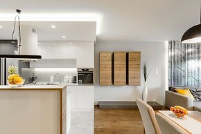 Lumina luxury apartment with 3 terraces