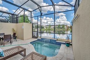 4 Bed Townhome With Private Pool Near Disney! 4 Bedroom Townhouse by R