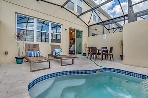 4 Bed Townhome With Private Pool Near Disney! 4 Bedroom Townhouse by R