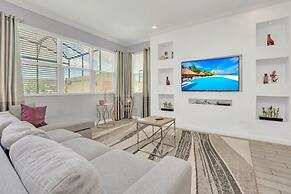 4 Bed Townhome With Private Pool Near Disney! 4 Bedroom Townhouse by R