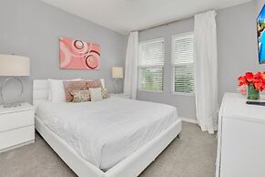 4 Bed Townhome With Private Pool Near Disney! 4 Bedroom Townhouse by R