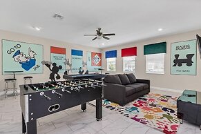 Monopoly Fun Storey Lake Resort 6 Bed Star Home! 6 Bedroom Villa by Re