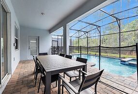 Monopoly Fun Storey Lake Resort 6 Bed Star Home! 6 Bedroom Villa by Re