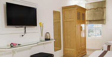 Caroline Beach Vung Tau