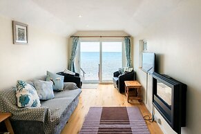 Beach Side House in Beautiful Borth
