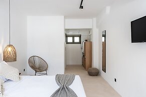 PAREA Paros - Adults only