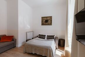 A World Aparts - 504 Corso